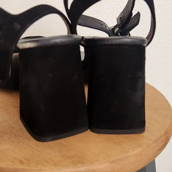 Paul Green Roxy Strappy Sandals in Black Velvet Size US 10