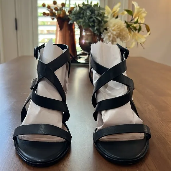 Pour La Victoire Sandals Sz 9 3.5” Heels Strappy Buttery soft Leather Open Toe