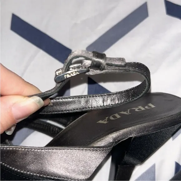 Prada 🖤🖤 size 8.5 / 38.5 black leather platform strappy sandals 5” heel EUC