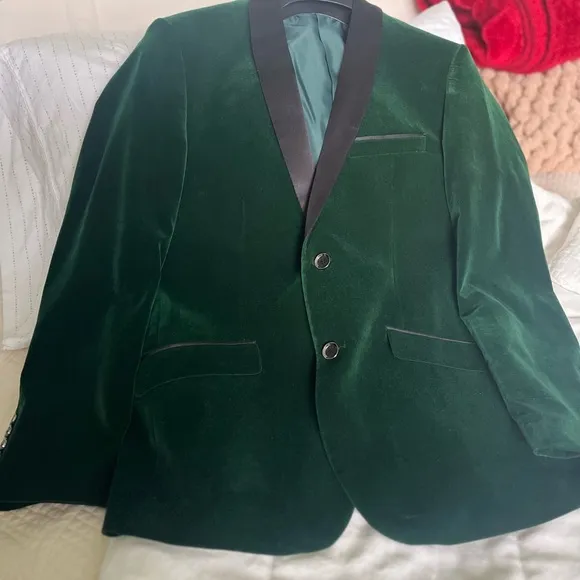PROM! M&amp;R Clothing Tuxedos Jacket and Shoes