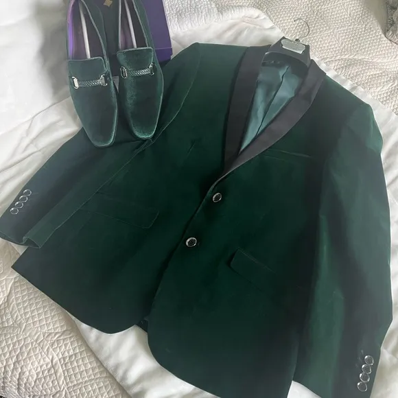PROM! M&amp;R Clothing Tuxedos Jacket and Shoes