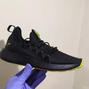 Puma NRGY Black &amp; Yellow Kids Running Back to School Sneakers, Shoes - Size 6C