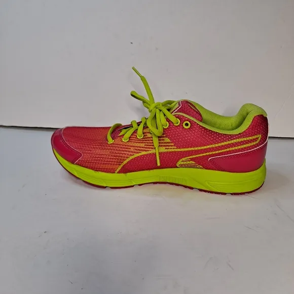 Puma Sequence Running Shoes Women's   Pink Green Size 7.5