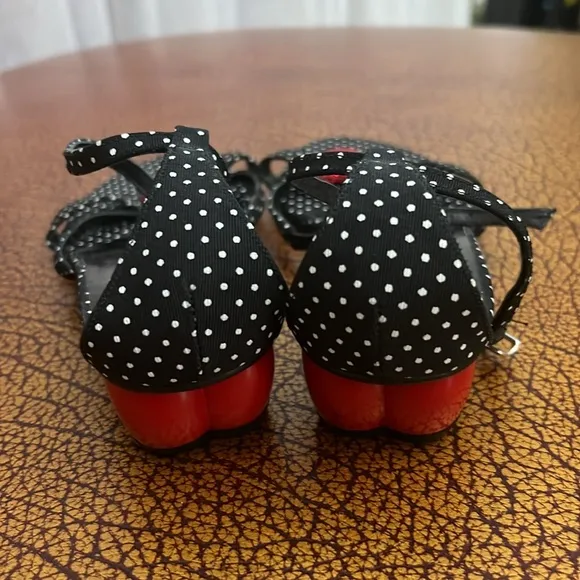 Ramon Tenza heart red stones Spain 9.5 heart shoes