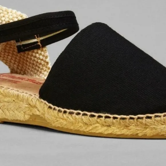 Ramoncinas NWOT  Women's Tie Up Leg Closed Toe Black Espadrille Made In Spain
