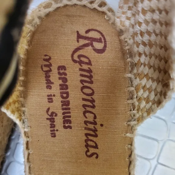 Ramoncinas NWOT  Women's Tie Up Leg Closed Toe Black Espadrille Made In Spain
