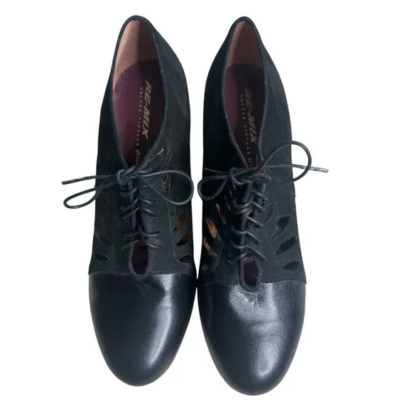 Re-Mix Deluxe Vintage Classics Uptown Black Shoes. Size 8 1/2