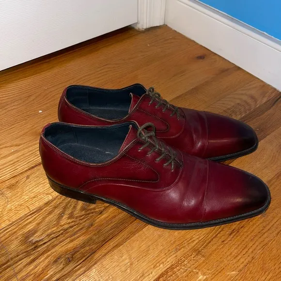 Red Oxfords by Jump  New York size 10