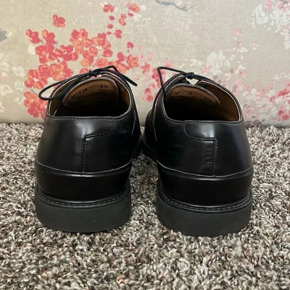 Rockport Black Leather Mens Lace Up Dress Shoes, Size 9W, Model #M1728 Office