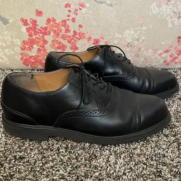 Rockport Black Leather Mens Lace Up Dress Shoes, Size 9W, Model #M1728 Office