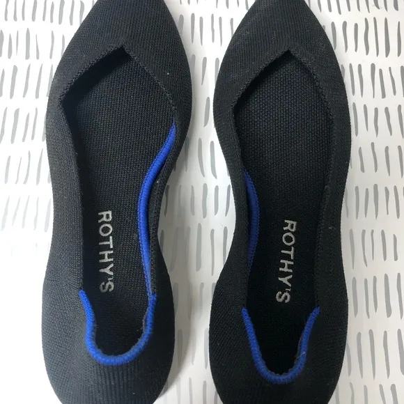 Rothy’s black flats