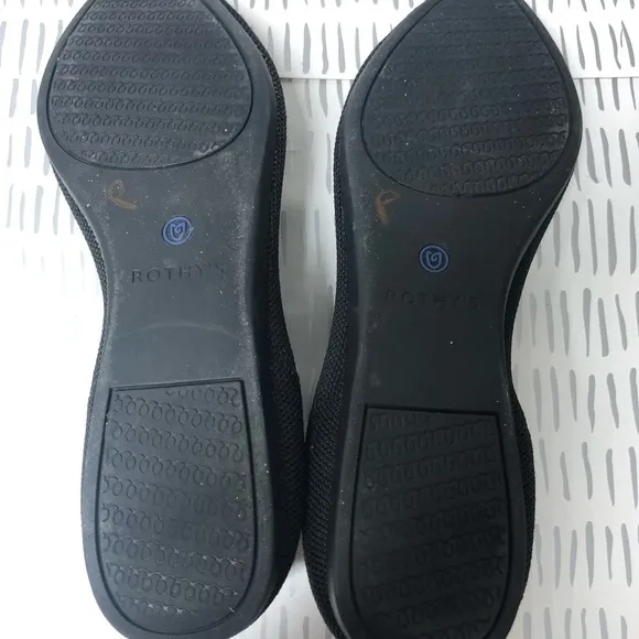 Rothy’s black flats