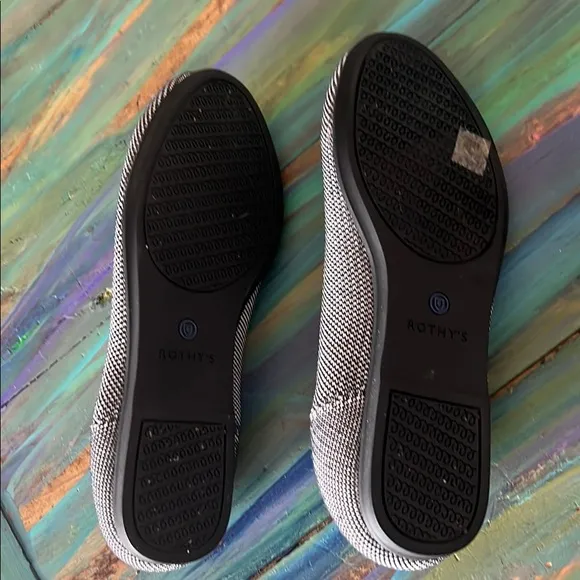 Rothy's Women's Black and Blue Flats