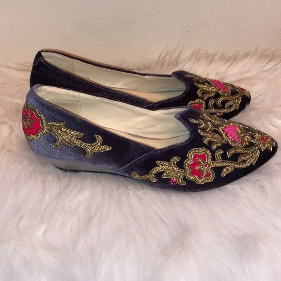 Rungg Gold Bloom handmade in India Velvet embellished shoes size 39/ US 8- 8.5