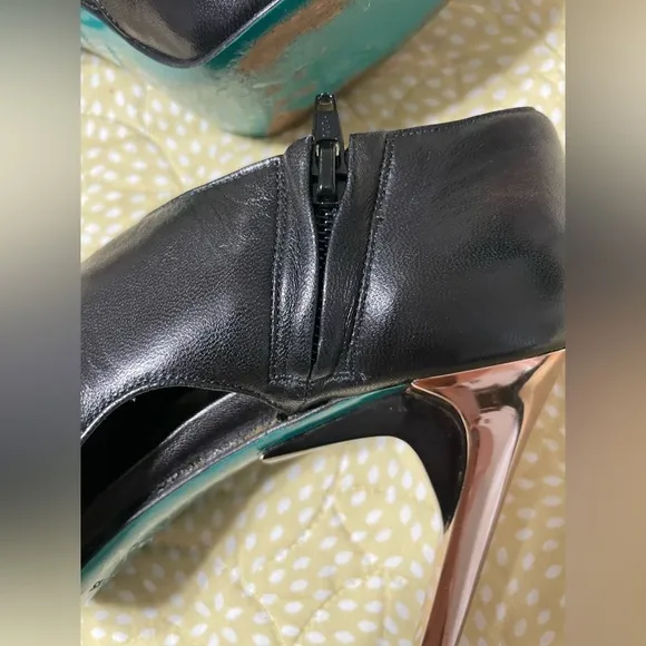 Ruthie Davis Black Peep-Toe Ankle Boots stiletto size 37