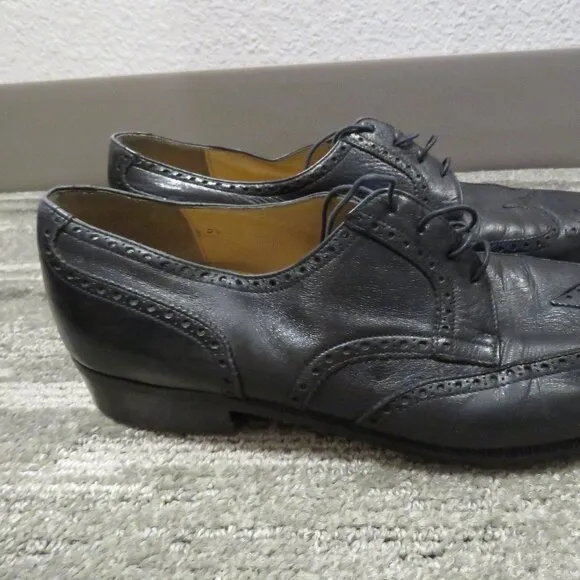 SALVATORE FERRAGAMO Black Leather Wingtip Brogue Oxford Shoes - Size US 9.5 D