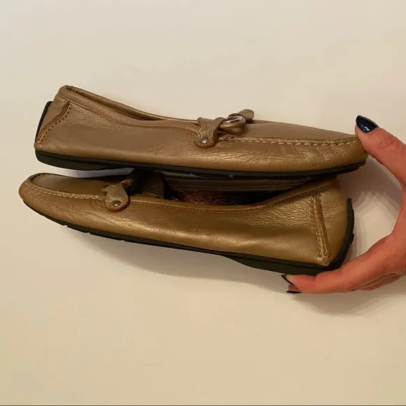 SALVATORE FERRAGAMO SHOES FLATS GOLD LEATHER LOAFERS ITALY LUXURY Size 10.5