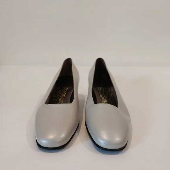 Salvatore Ferragamo Shoes Womens Size 3.5 Off White Pearl Leather Pumps Italy