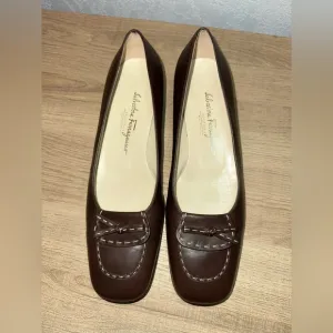 Salvatore Ferragamo Women's Brown Genuine Leather Low Heel Flats