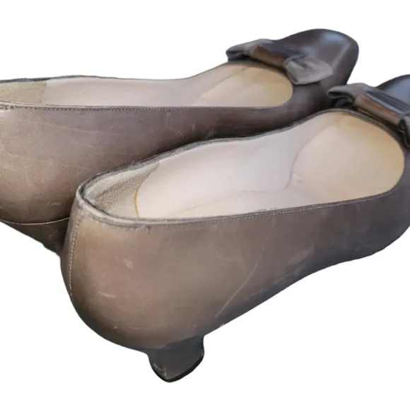 Salvatore Ferragmo Vara Bow Pump Heel Sz. 7AAAA/Vintage Italian Made Dress Shoes