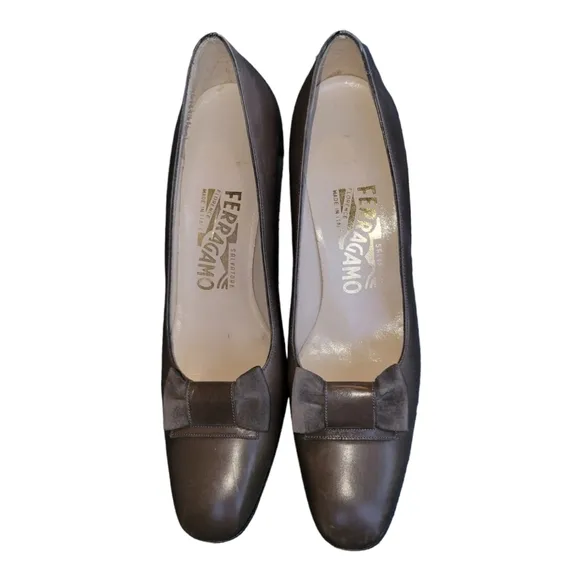 Salvatore Ferragmo Vara Bow Pump Heel Sz. 7AAAA/Vintage Italian Made Dress Shoes