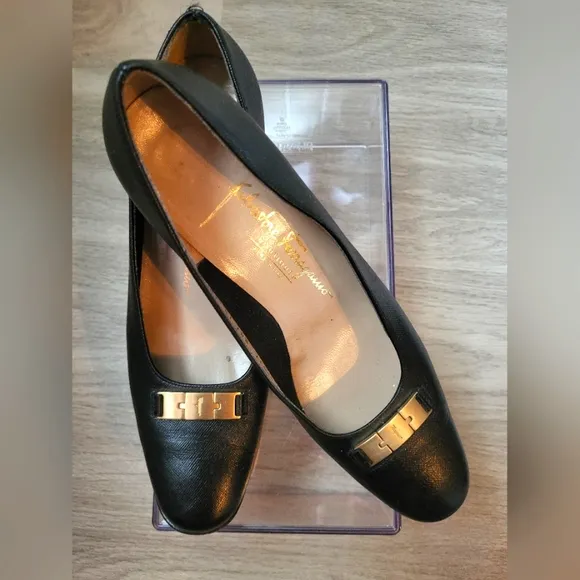 Salvatorre Ferrangamo Black Heels With Gold Detail Italian Leather 9.5