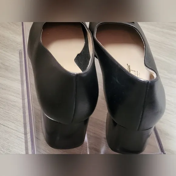 Salvatorre Ferrangamo Black Heels With Gold Detail Italian Leather 9.5