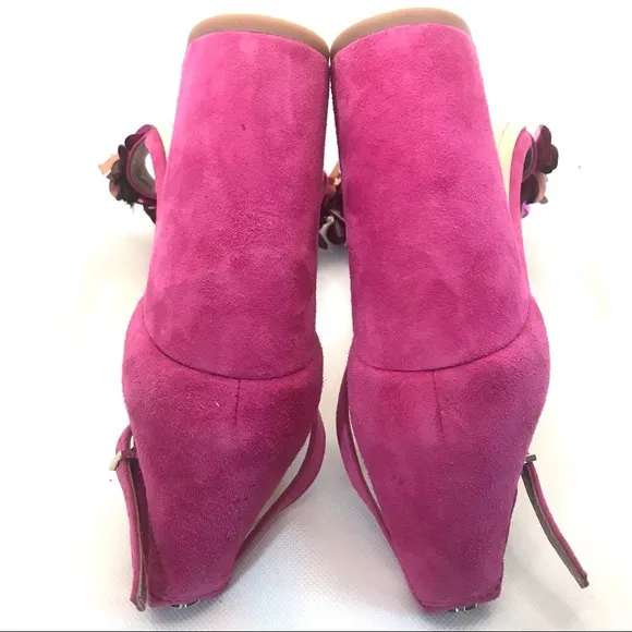 SAM EDELMAN &quot;YAL&quot; PINK SUEDE BLOCK HEEL SHOES WITH FEATHERS &amp; LG SEQUINS (9.5)