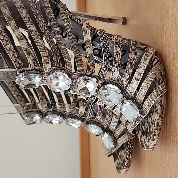 Sam Edelman Snakeskin Bejeweled Needle Heel Strappy Peep Toe Sandals 8M Ab