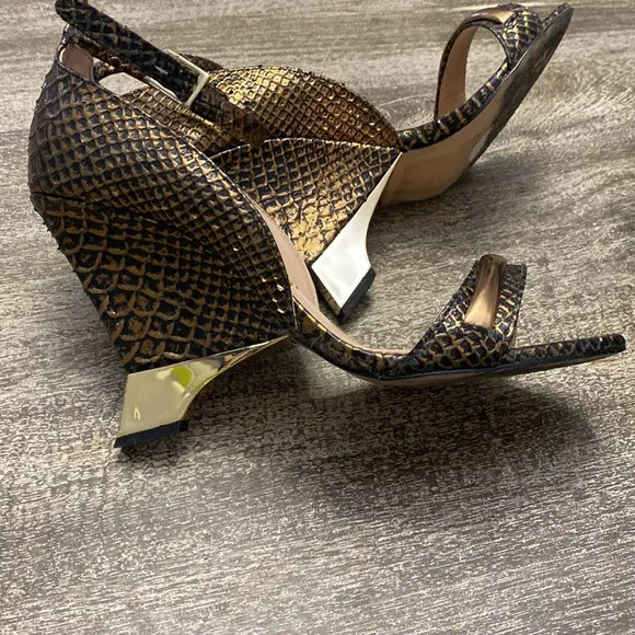 Santa Lolla Sharon wedges with Copper and Gold heel .