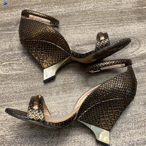 Santa Lolla Sharon wedges with Copper and Gold heel .
