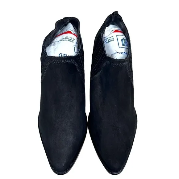 Schutz Jaqueline Bootie Black Nubuck Pull Up Side Gore Pointed Toe Women Sz 7.5B