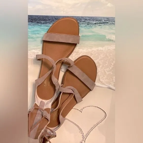 SEYCHELLES Gladiator Sandal in Taupe Faux Suede Size 9 NWOT