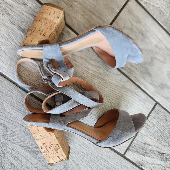 Sigerson Morrison Strappy Sandals Sz 8 Cork Block Heels Padded insole Open Toe