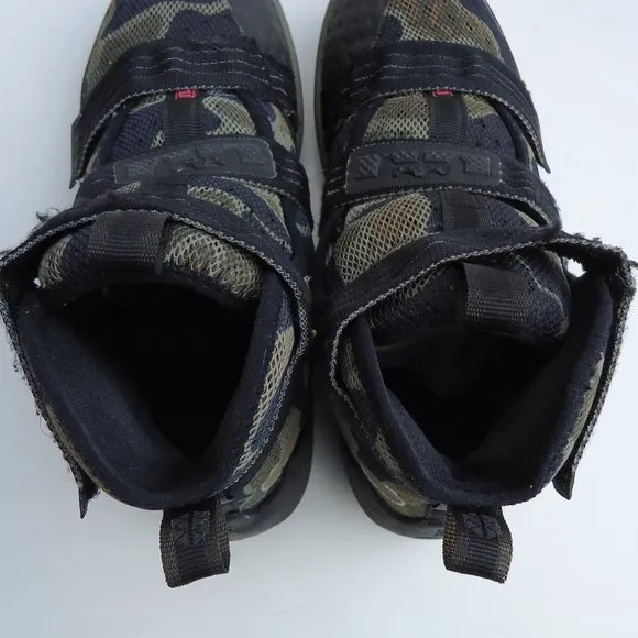 Size 3 Y. NIKE LeBron Zoom Air soldier  camo sneakers shoes.