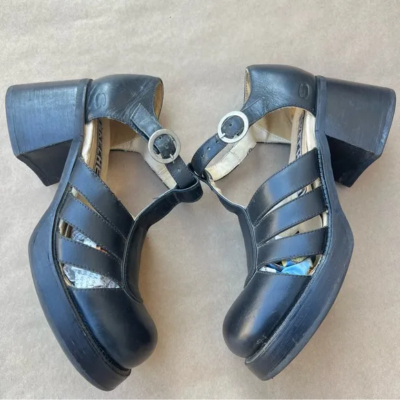 Skechers Black Chunky Heel Strappy Mary Janes Closed Toe Ankle Strap Sandals Vtg