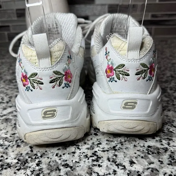 Skechers | Women's White Floral Sneaker D'Lites Bright Blossoms Size 10