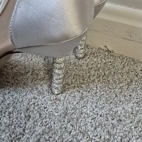 Sophia Webster Crystal Pump -39 Brand New Never Worn Without Box Wedding Shoes