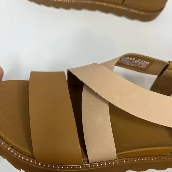 SOREL roaming cris cross sandals size 7.5