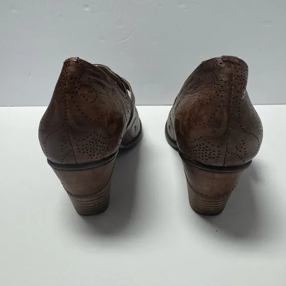 Spring Step L'Artiste Women's Huekiss Loafer. Size 38.
