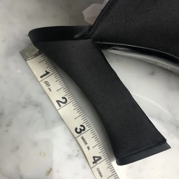 STAUD satin w/ bottons trim Elegant Black Slingback Heels Size 41