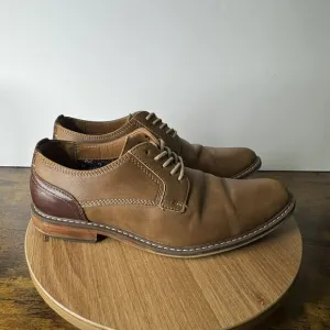 Steve Madden AGAP Brown &amp; Tan Faux Leather Upper Mens Dress Shoes Size 8M