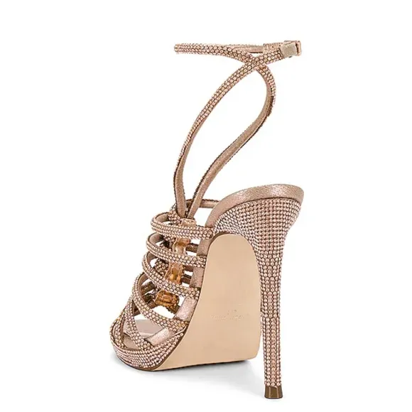 Steve Madden Givinn Gold Strappy Heels Size 7.5