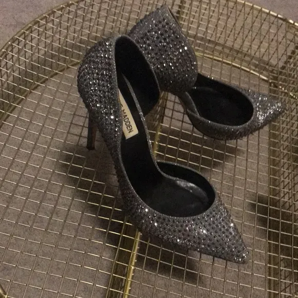 Steve Madden sparkly studded Size 7