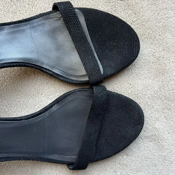 Stuart Weitzman Black Goose Bump Leather Nudist Strappy Heeled Sandals 8.5 M