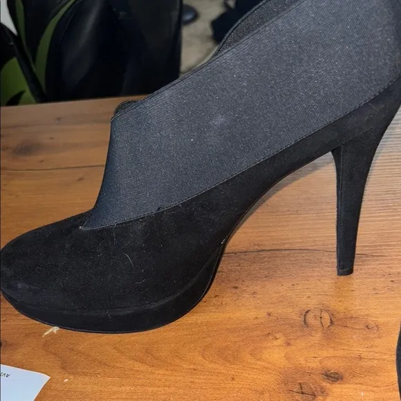 Stuart Weitzman Black Women's heeled booties