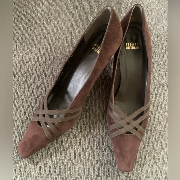 Stuart Weitzman Brown Suede Kitten Heel Pump Size 9