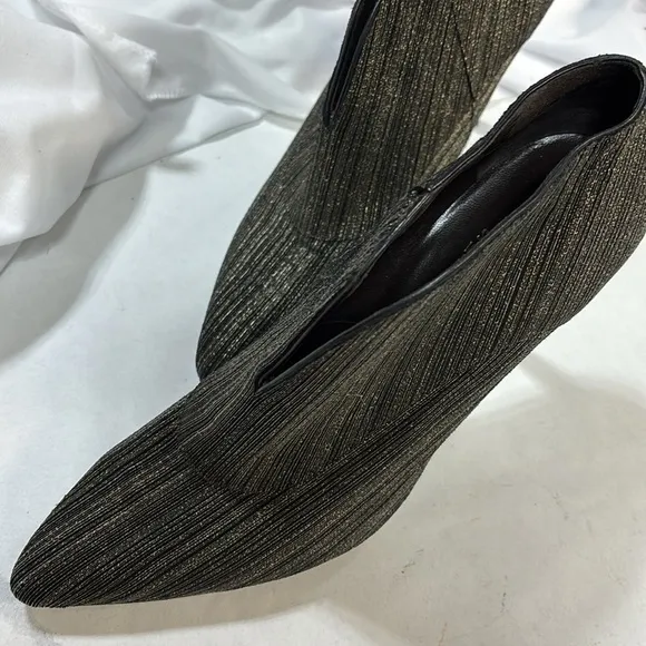STUART WEITZMAN metallic Black/Gold Stiletto Ankle Boots Booties boots 81/2