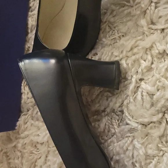 STUART WEITZMAN NAVY MURROR CALF SHOES