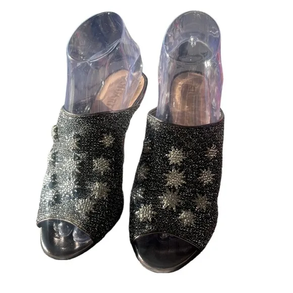 Stuart Weitzman silver slip on heels, starz, RARE style, size 6 whimsical